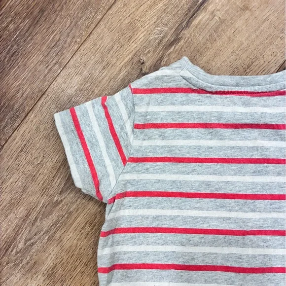 Baby Boden Gray and Red Airplane Tee Shirt Top Plane Short Sleeves 18-24m - Picture 10 of 12